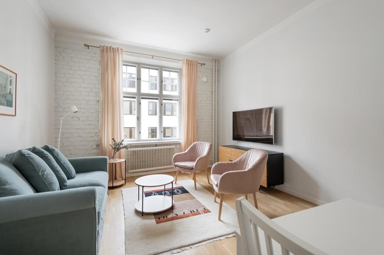 Wehost Fabulous 2Br In Prestigious Punavuori @Iso Roobertinkatu 26 هلسنكي المظهر الخارجي الصورة