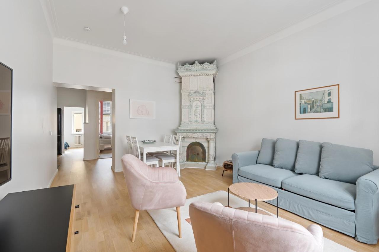 Wehost Fabulous 2Br In Prestigious Punavuori @Iso Roobertinkatu 26 هلسنكي المظهر الخارجي الصورة
